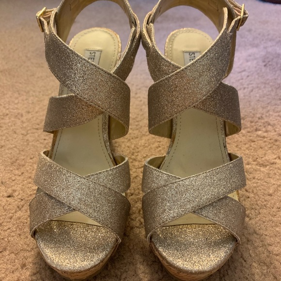 Steve Madden Gold Glitter Wedge Platform Heels - Picture 2 of 12